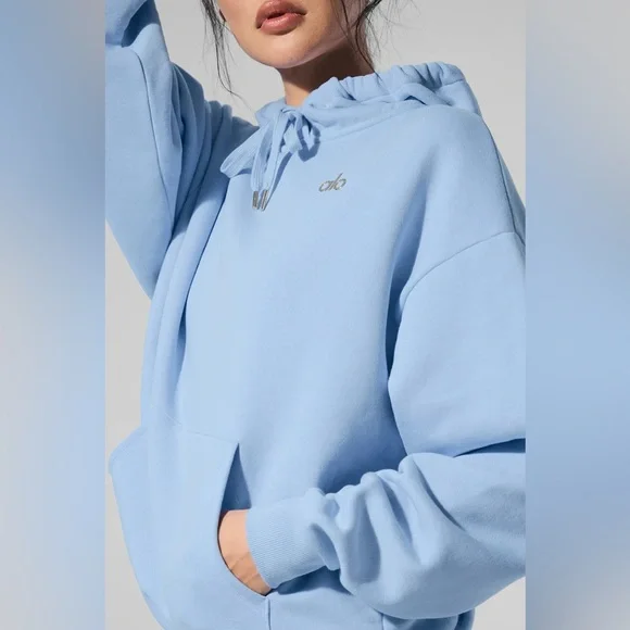 NWT Alo Seashell Blue Accolade Hoodie - Picture 2 of 8